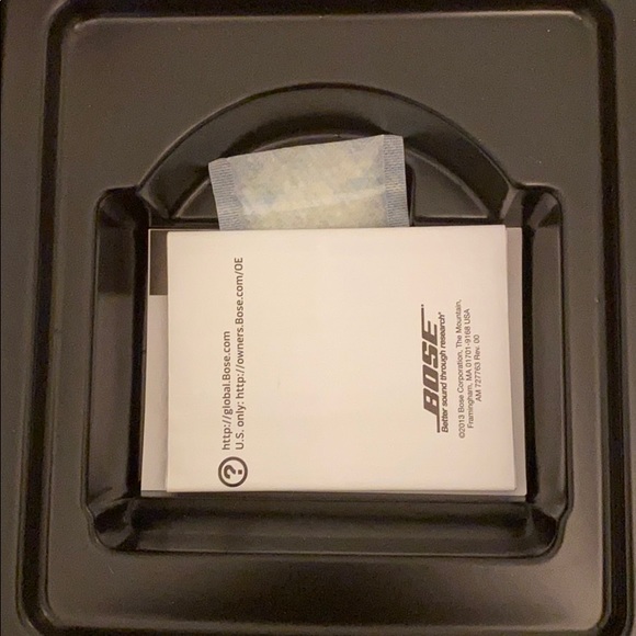 Bose on ear headphones - Picture 5 of 12